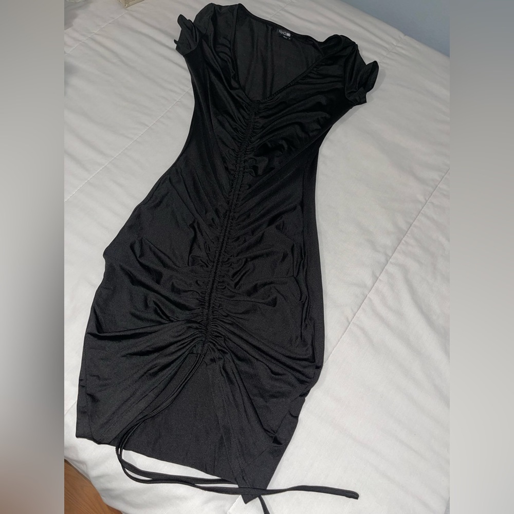 Fashion Nova Black Scrunch Dress